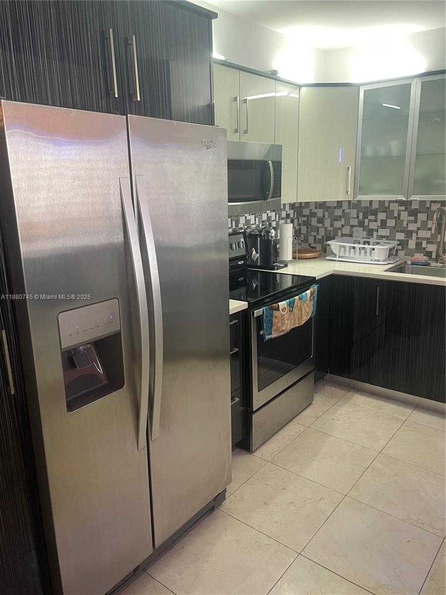 Small Image of 2851 NORTH EAST 183RD ST #906E, Aventura Number 16