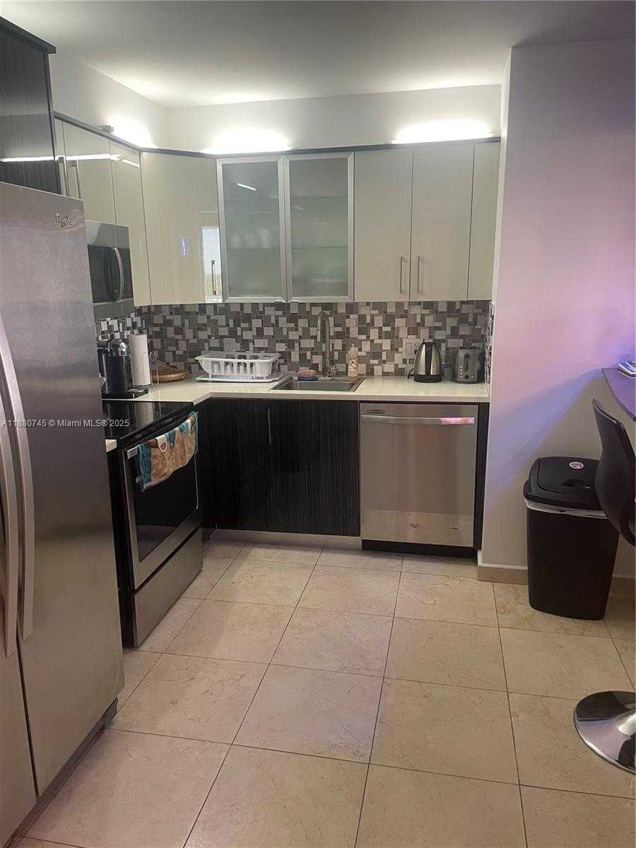 Small Image of 2851 NORTH EAST 183RD ST #906E, Aventura Number 17
