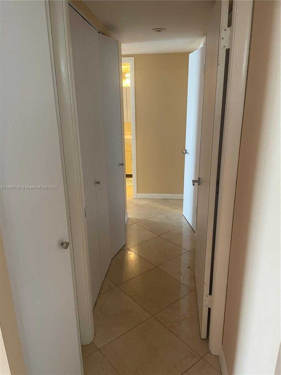 Small Image of 2851 NORTH EAST 183RD ST #906E, Aventura Number 18