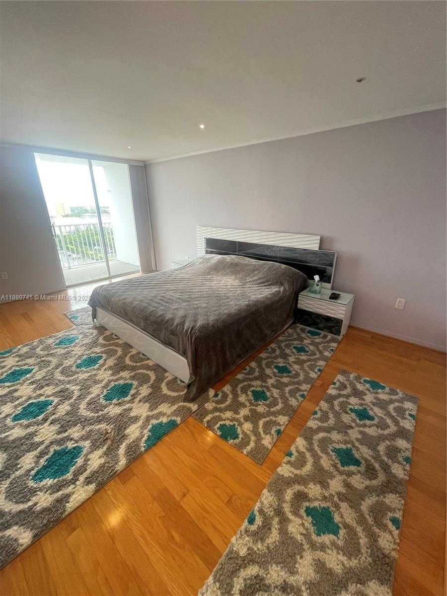 Small Image of 2851 NORTH EAST 183RD ST #906E, Aventura Number 19