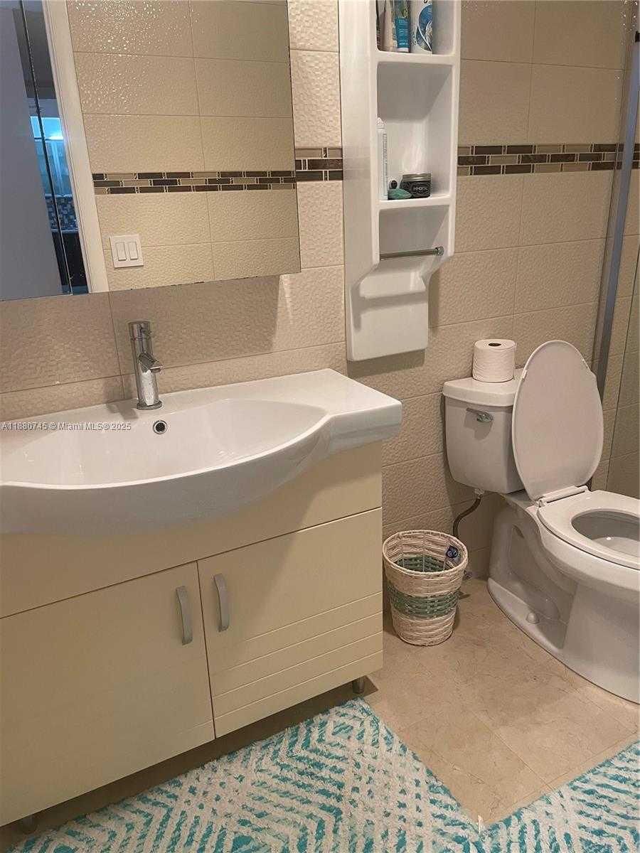 Small Image of 2851 NORTH EAST 183RD ST #906E, Aventura Number 24