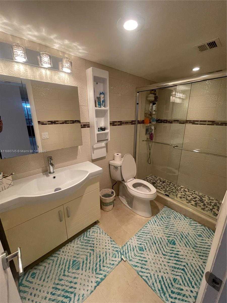 Small Image of 2851 NORTH EAST 183RD ST #906E, Aventura Number 25