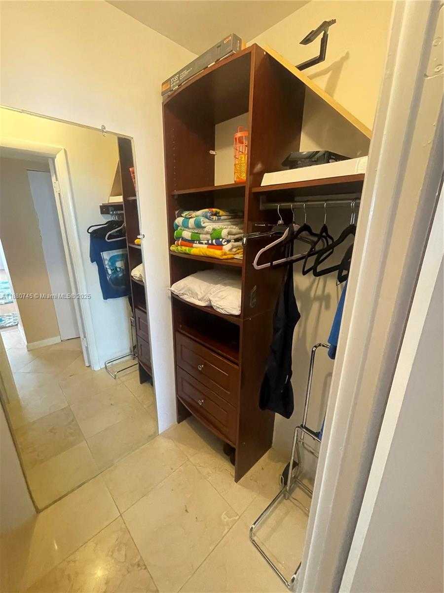Small Image of 2851 NORTH EAST 183RD ST #906E, Aventura Number 30