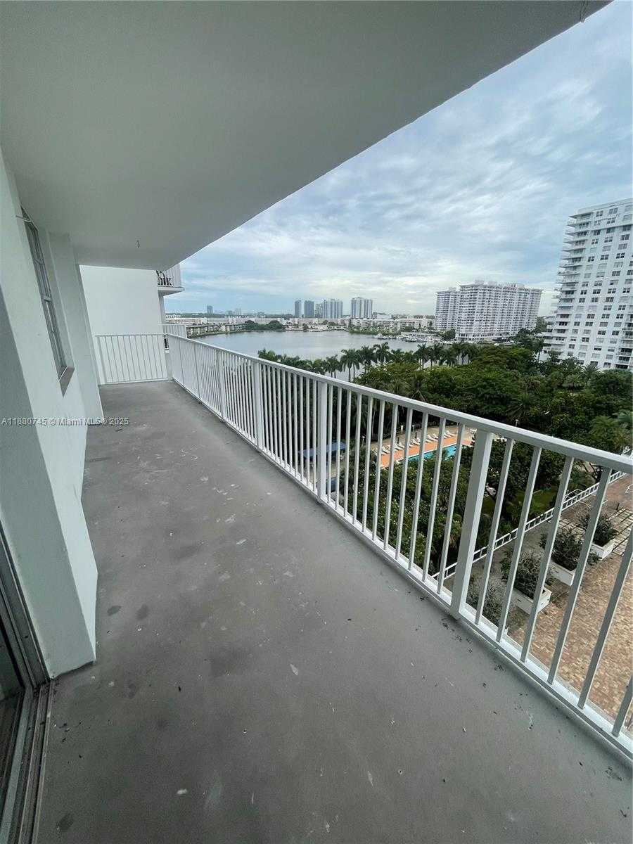 Small Image of 2851 NORTH EAST 183RD ST #906E, Aventura Number 32