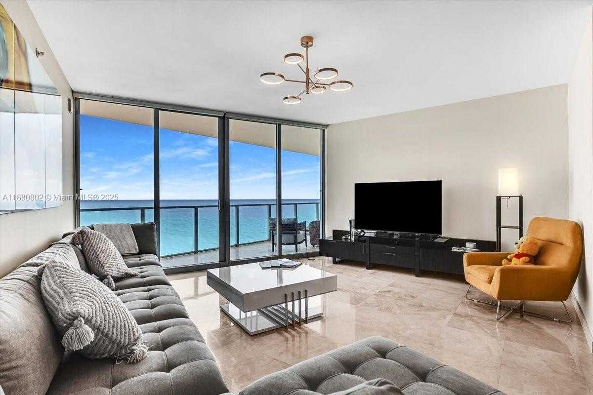 Small Image of 3101 SOUTH OCEAN DR #2307, Hollywood Number 4