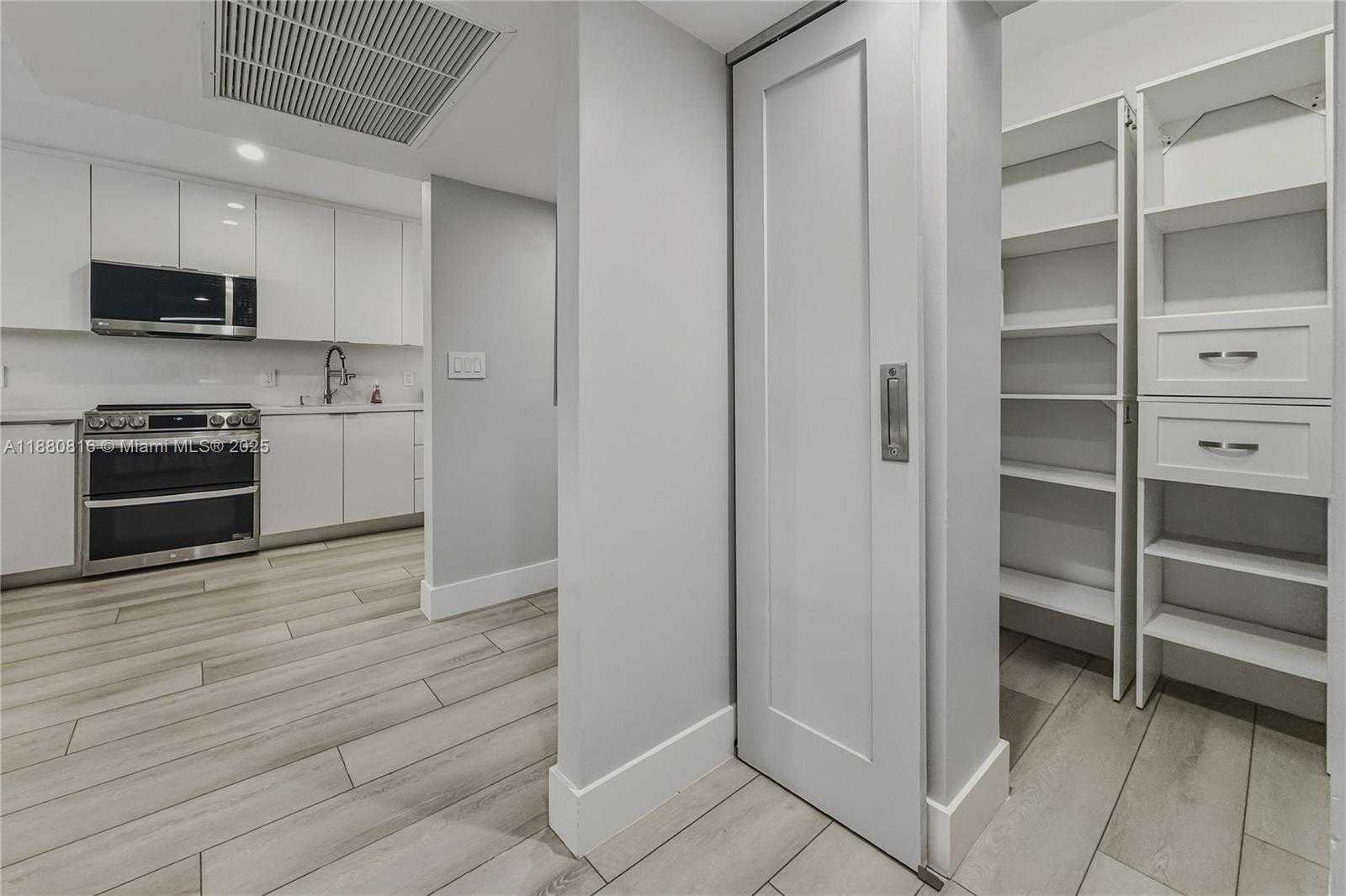 Small Image of 100 LINCOLN RD #323, Miami Beach Number 19