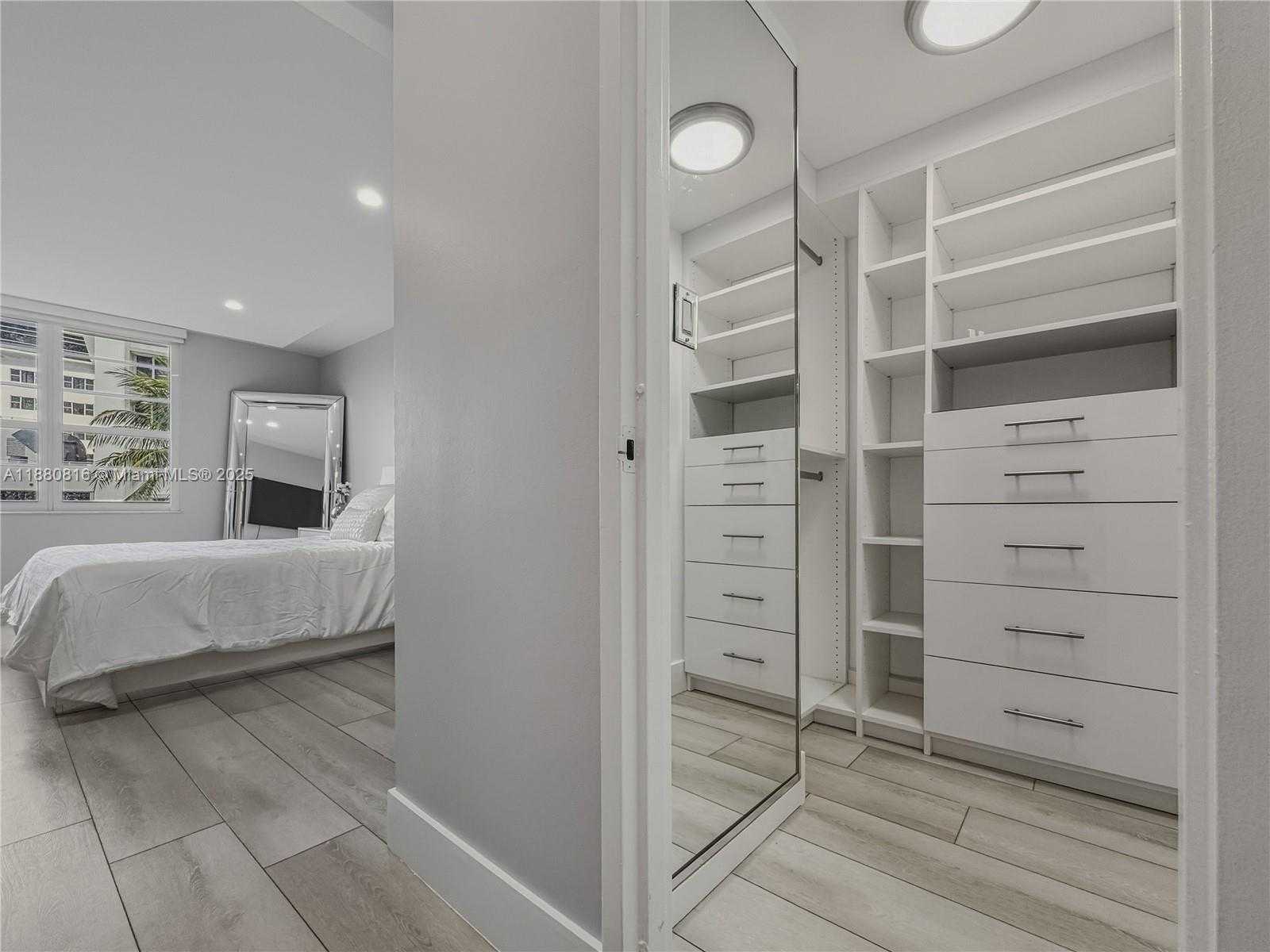 Small Image of 100 LINCOLN RD #323, Miami Beach Number 29