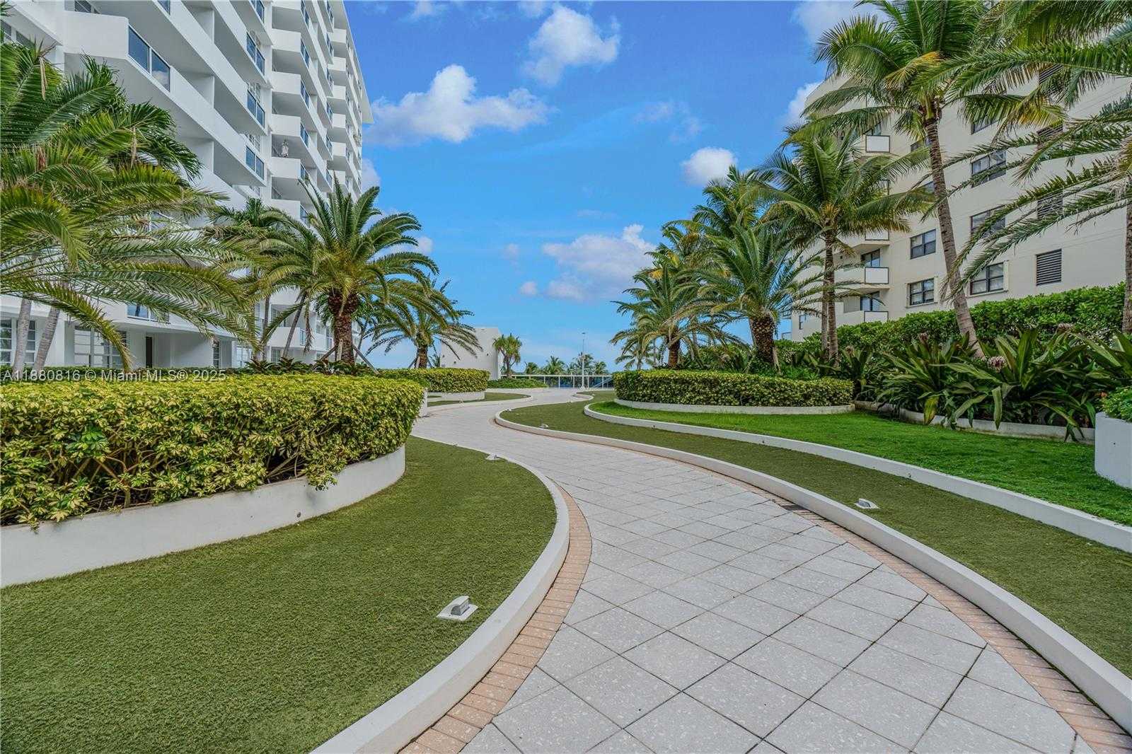 Small Image of 100 LINCOLN RD #323, Miami Beach Number 37
