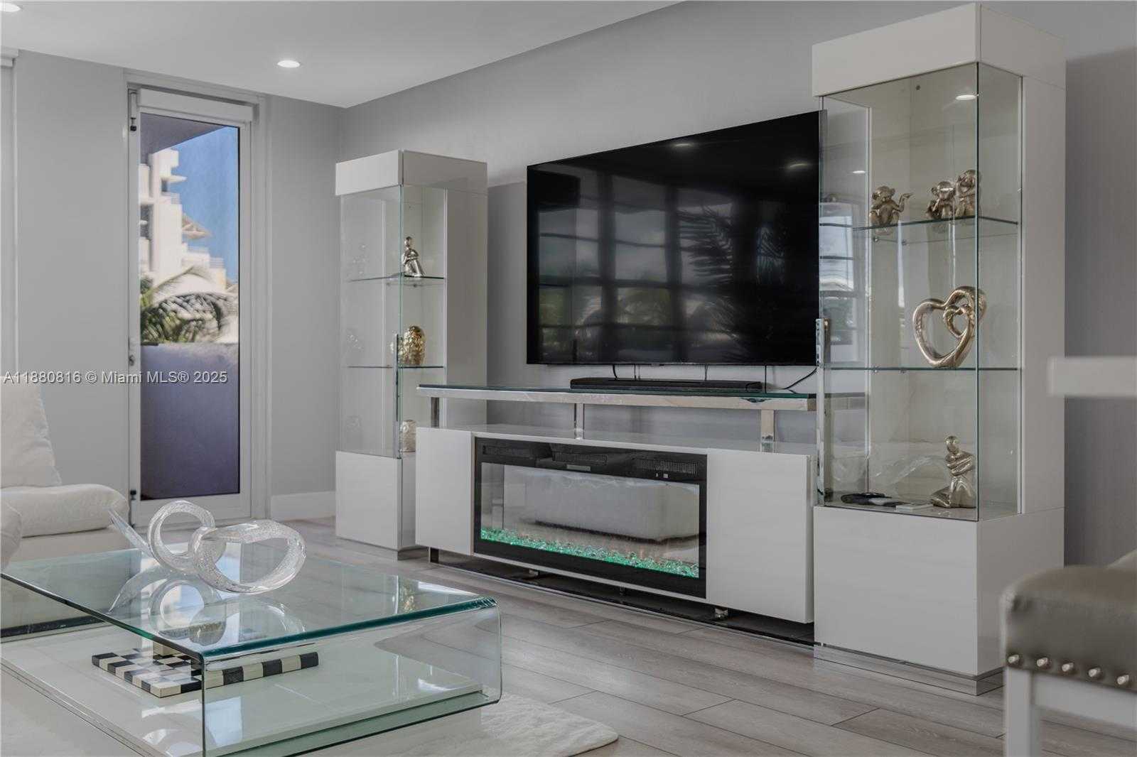 Small Image of 100 LINCOLN RD #323, Miami Beach Number 9