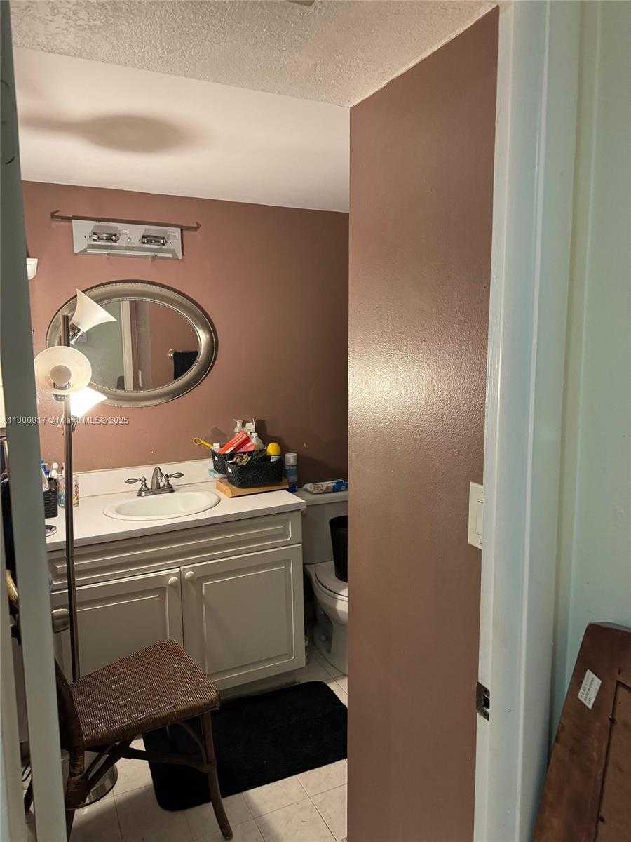 Small Image of 9301 SOUTH WEST 92ND AVE #204C, Miami Number 4
