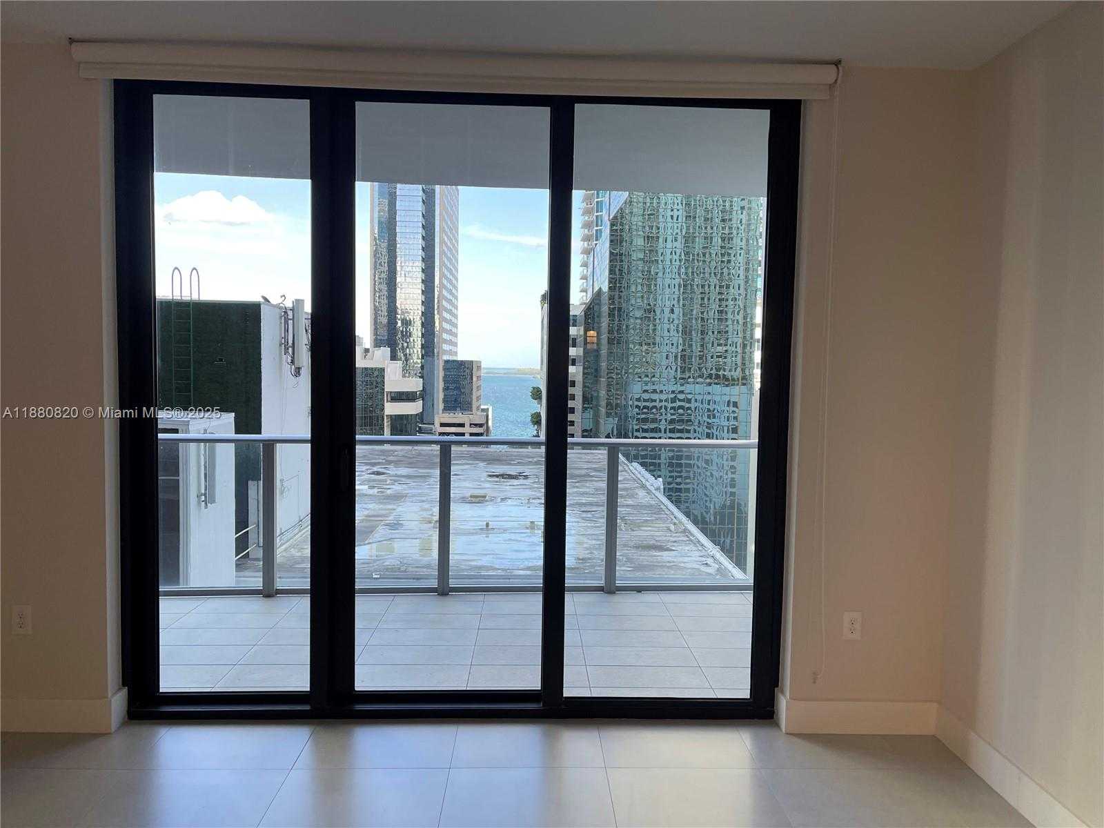 Small Image of 1010 BRICKELL AVE #1504, Miami Number 6
