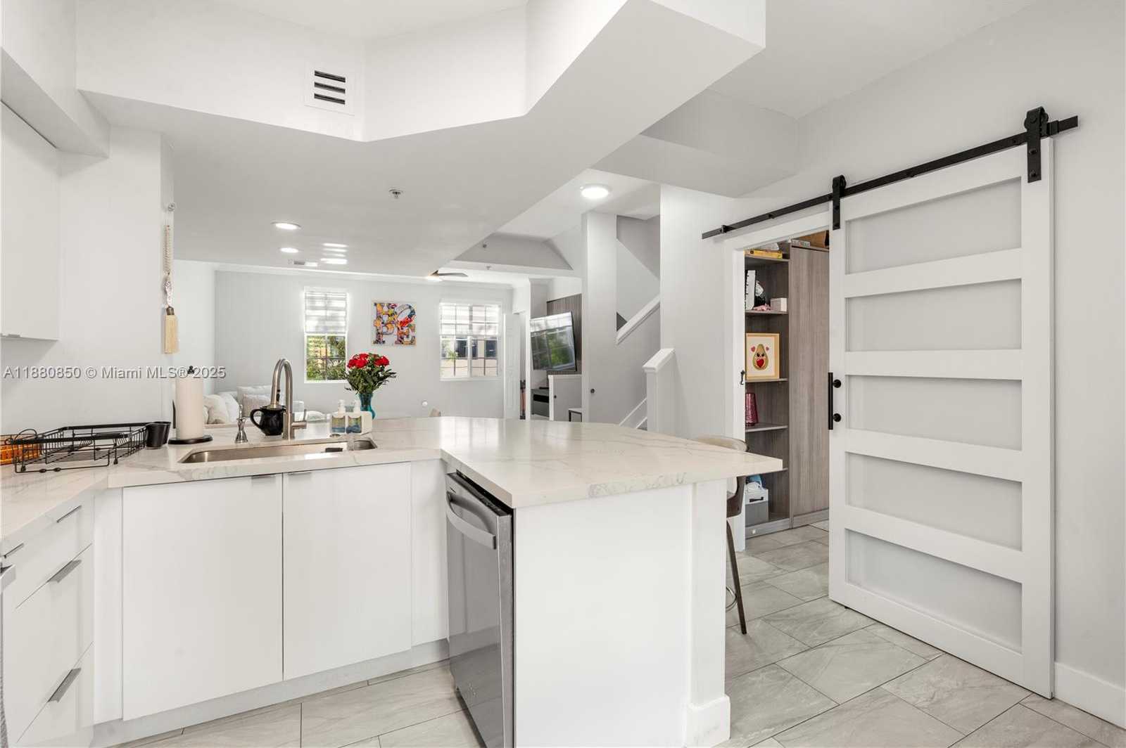 Small Image of 2991 NORTH EAST 185TH ST #1706, Aventura Number 13