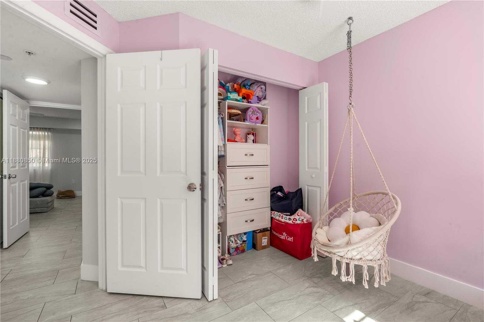 Small Image of 2991 NORTH EAST 185TH ST #1706, Aventura Number 22