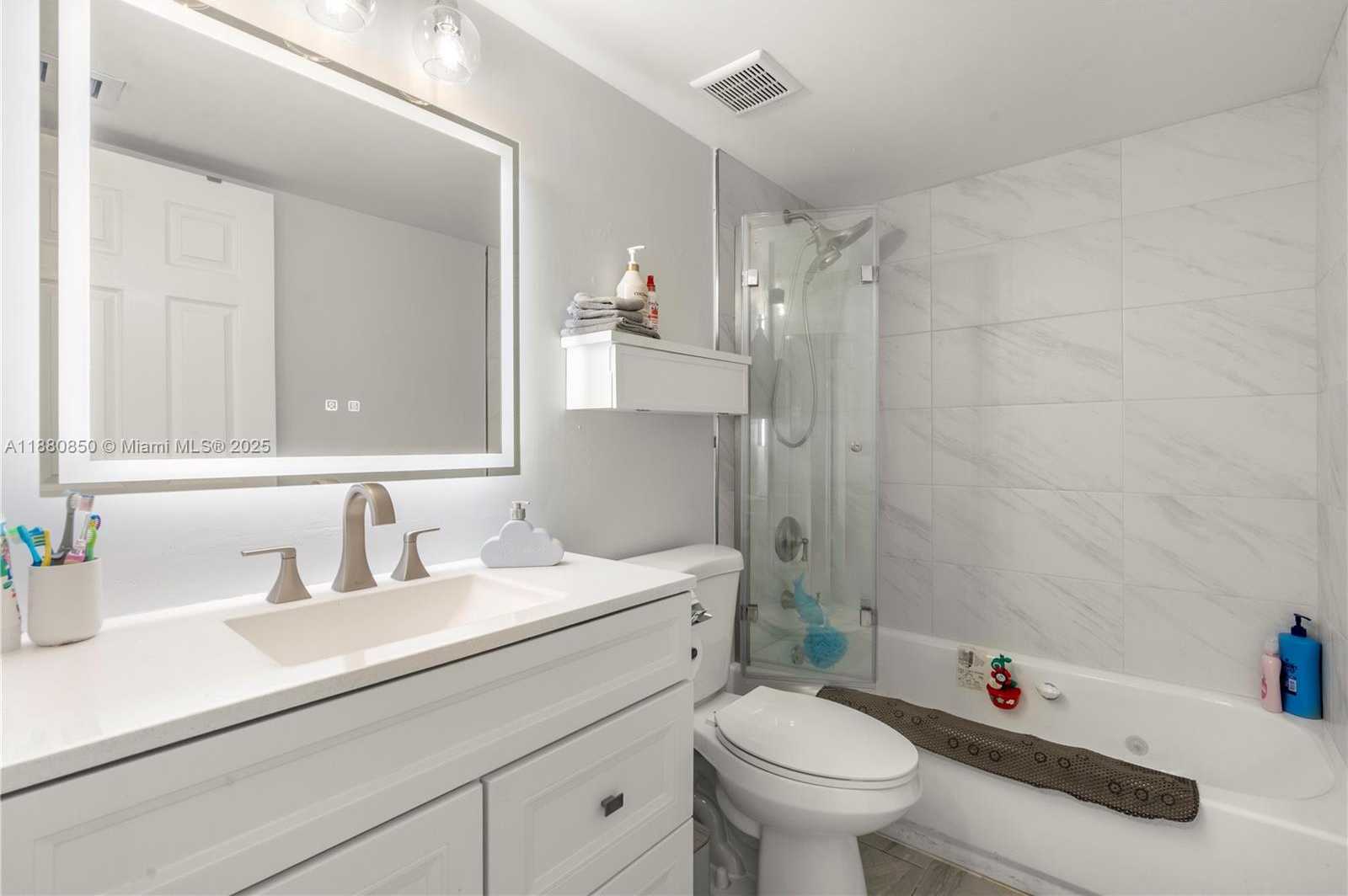 Small Image of 2991 NORTH EAST 185TH ST #1706, Aventura Number 23