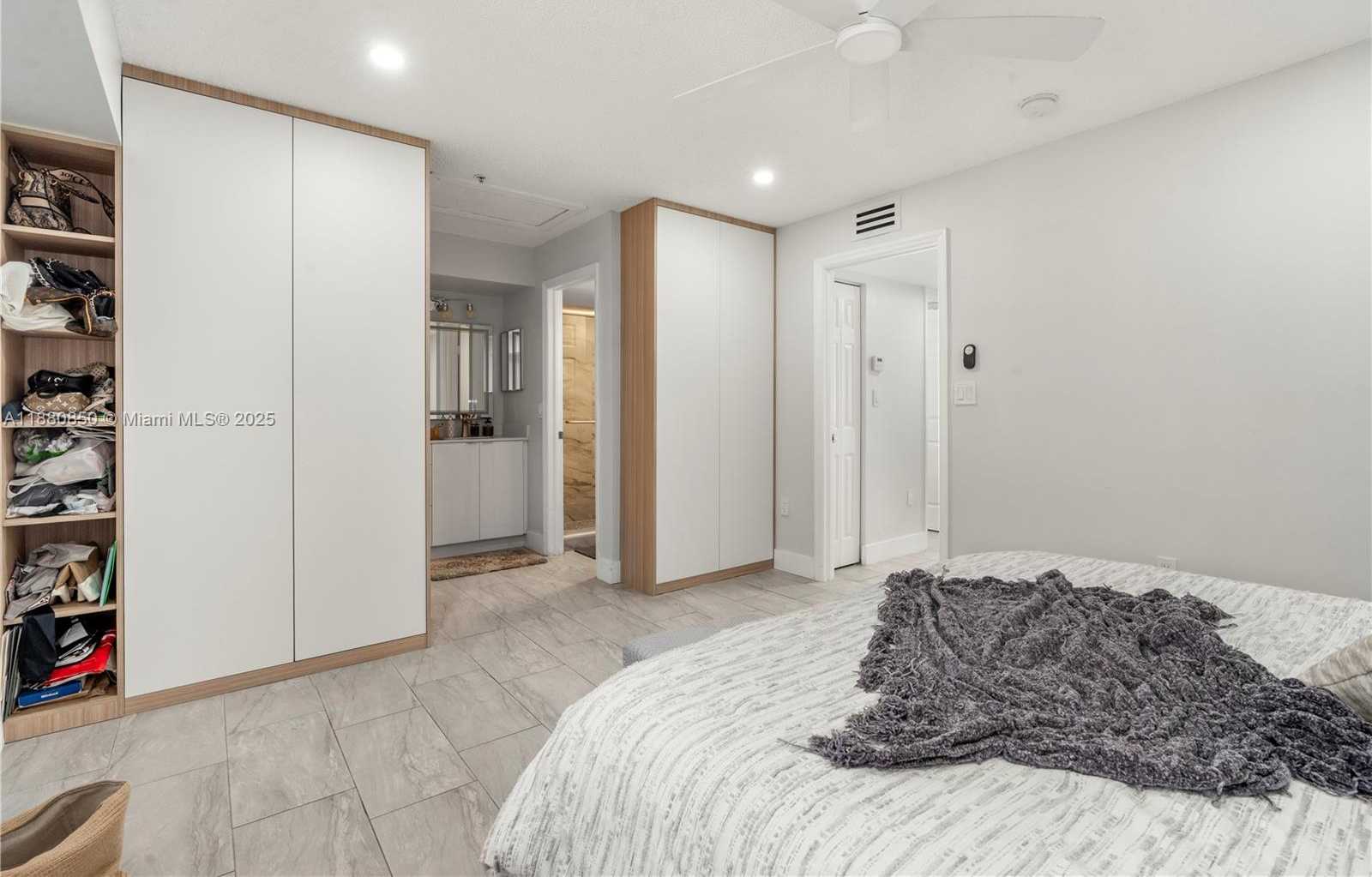 Small Image of 2991 NORTH EAST 185TH ST #1706, Aventura Number 25