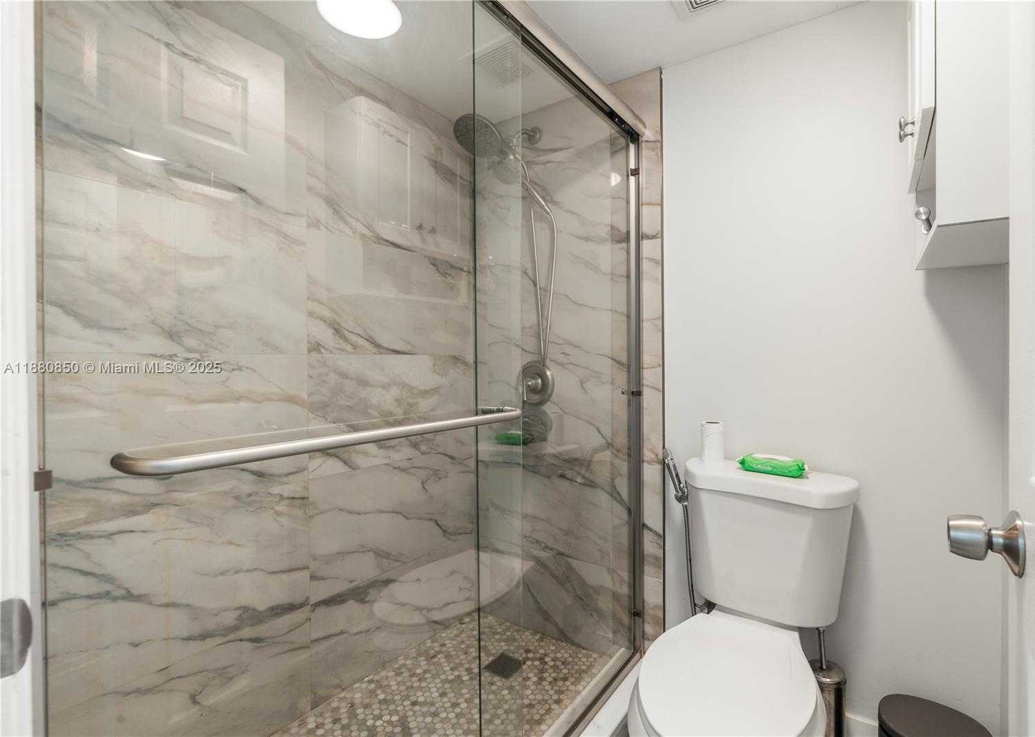 Small Image of 2991 NORTH EAST 185TH ST #1706, Aventura Number 29
