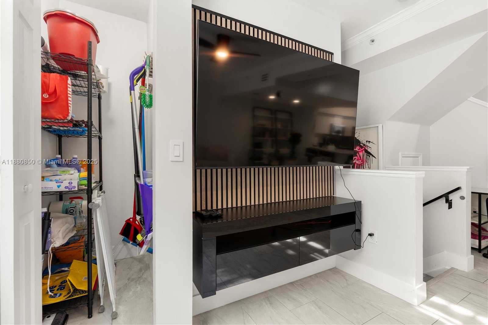 Small Image of 2991 NORTH EAST 185TH ST #1706, Aventura Number 9