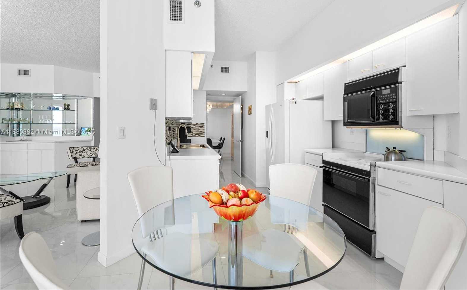 Small Image of 16485 COLLINS AVE #PH35C, Sunny Isles Beach Number 31