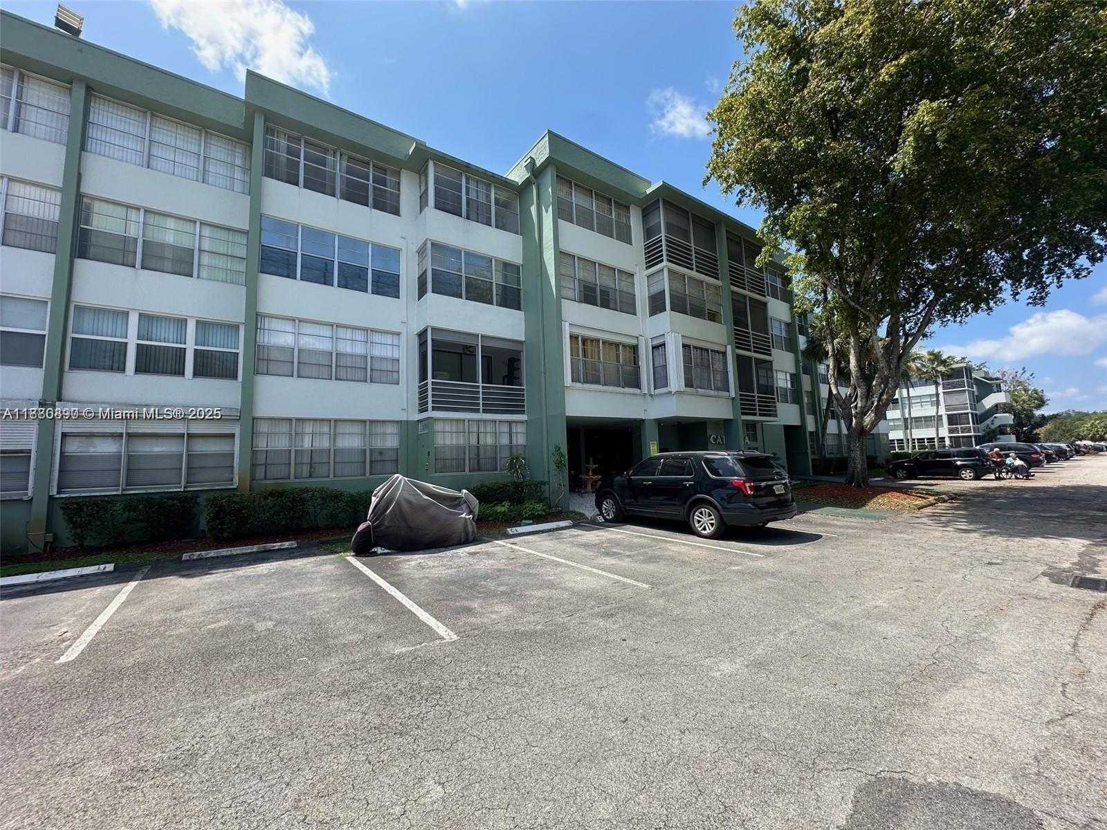 Small Image of 2731 TAFT ST #106, Hollywood Number 16