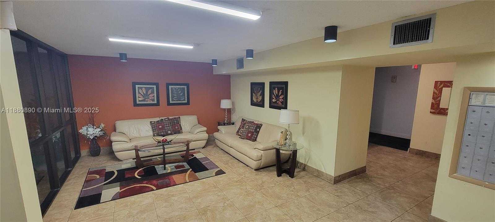 Small Image of 2731 TAFT ST #106, Hollywood Number 19