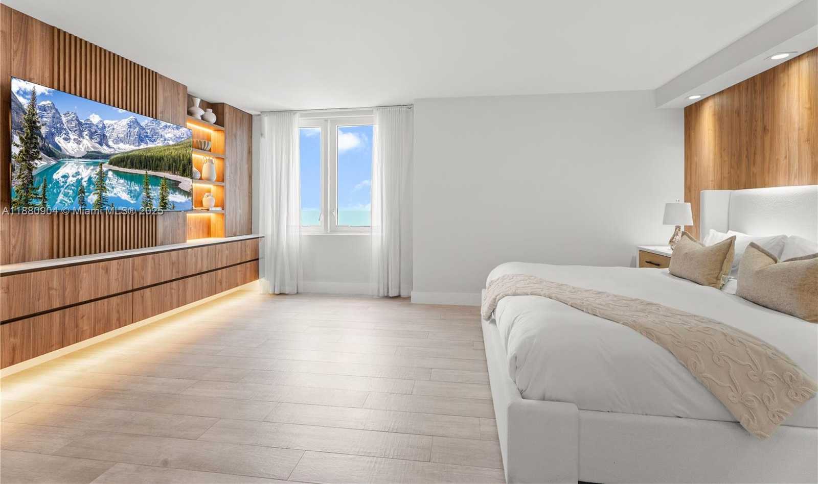 Small Image of 2301 COLLINS AVE #1523-24, Miami Beach Number 12