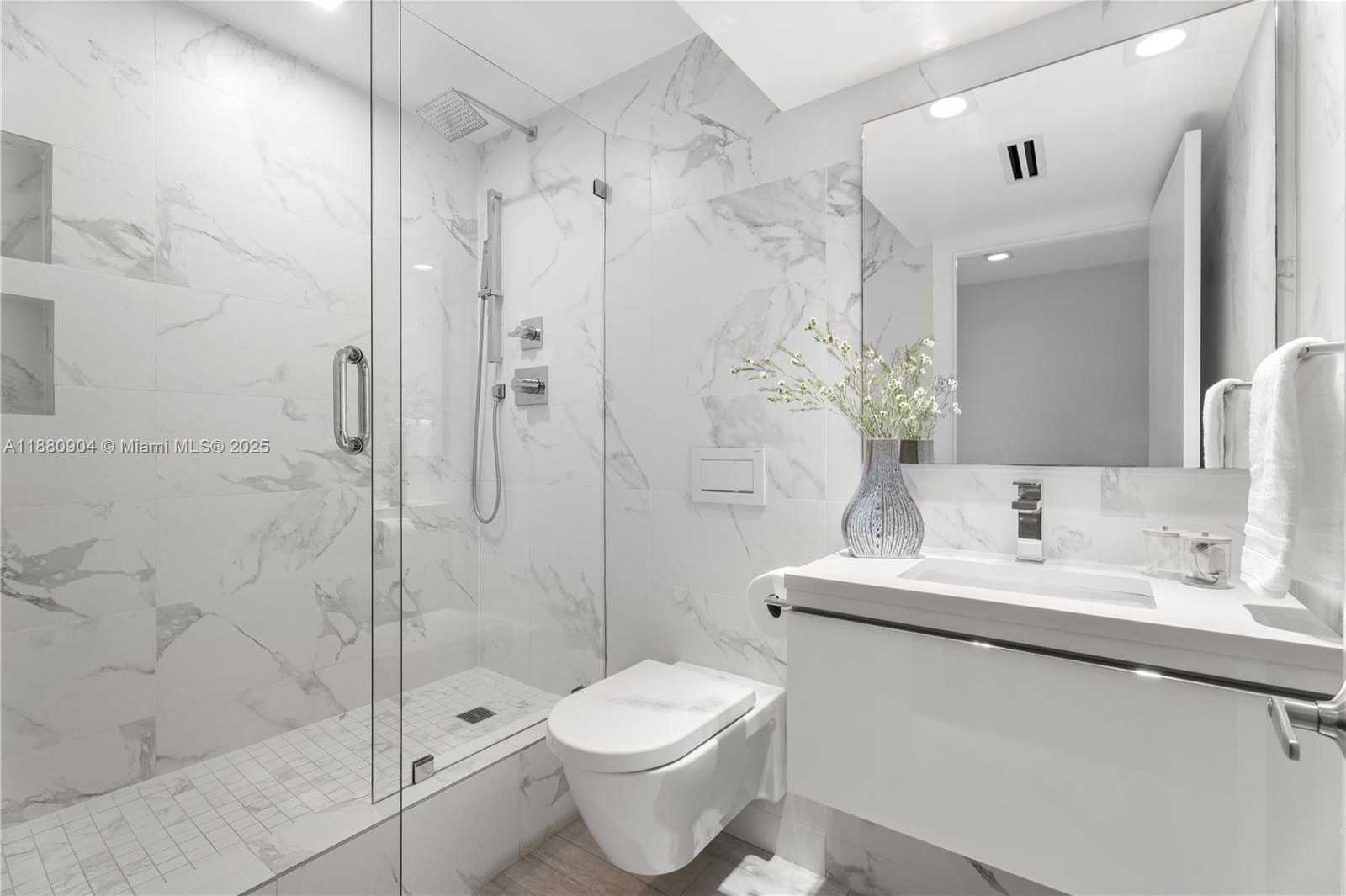 Small Image of 2301 COLLINS AVE #1523-24, Miami Beach Number 8