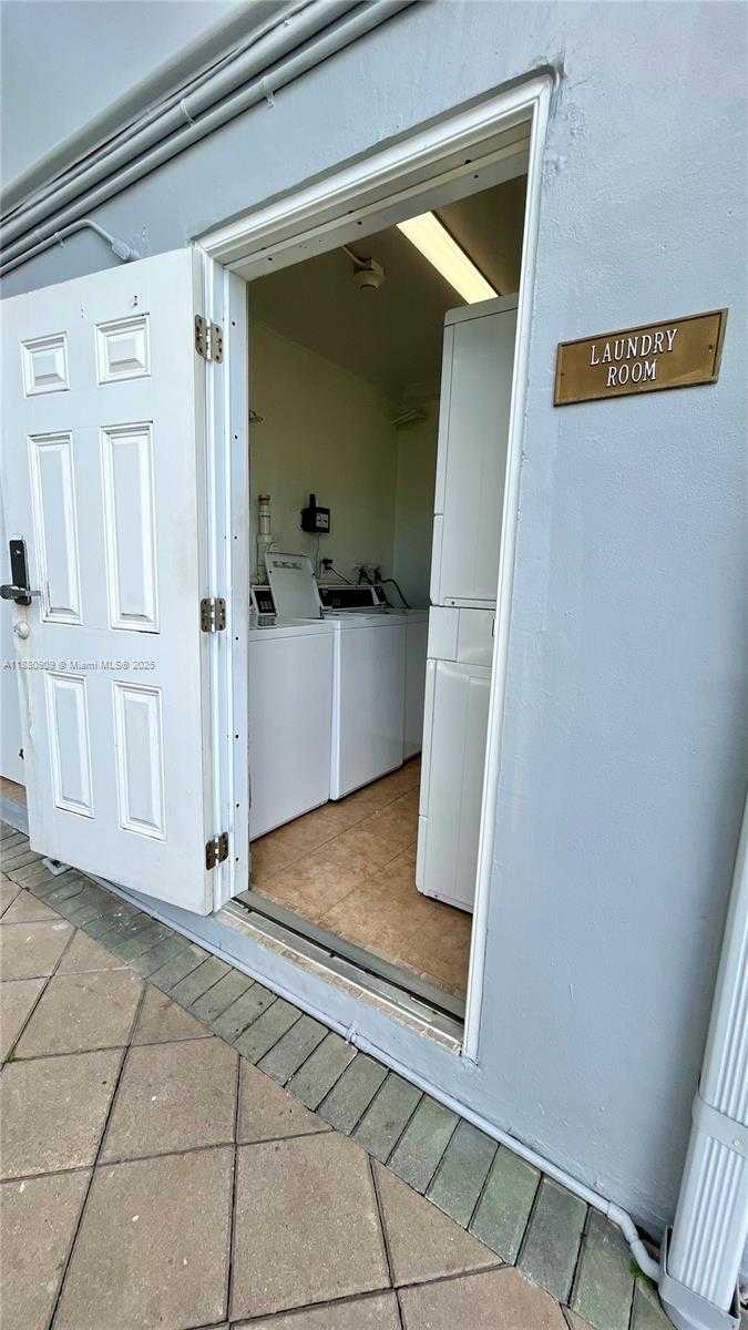 Small Image of 2200 SOUTH OCEAN DR #N307, Hollywood Number 17