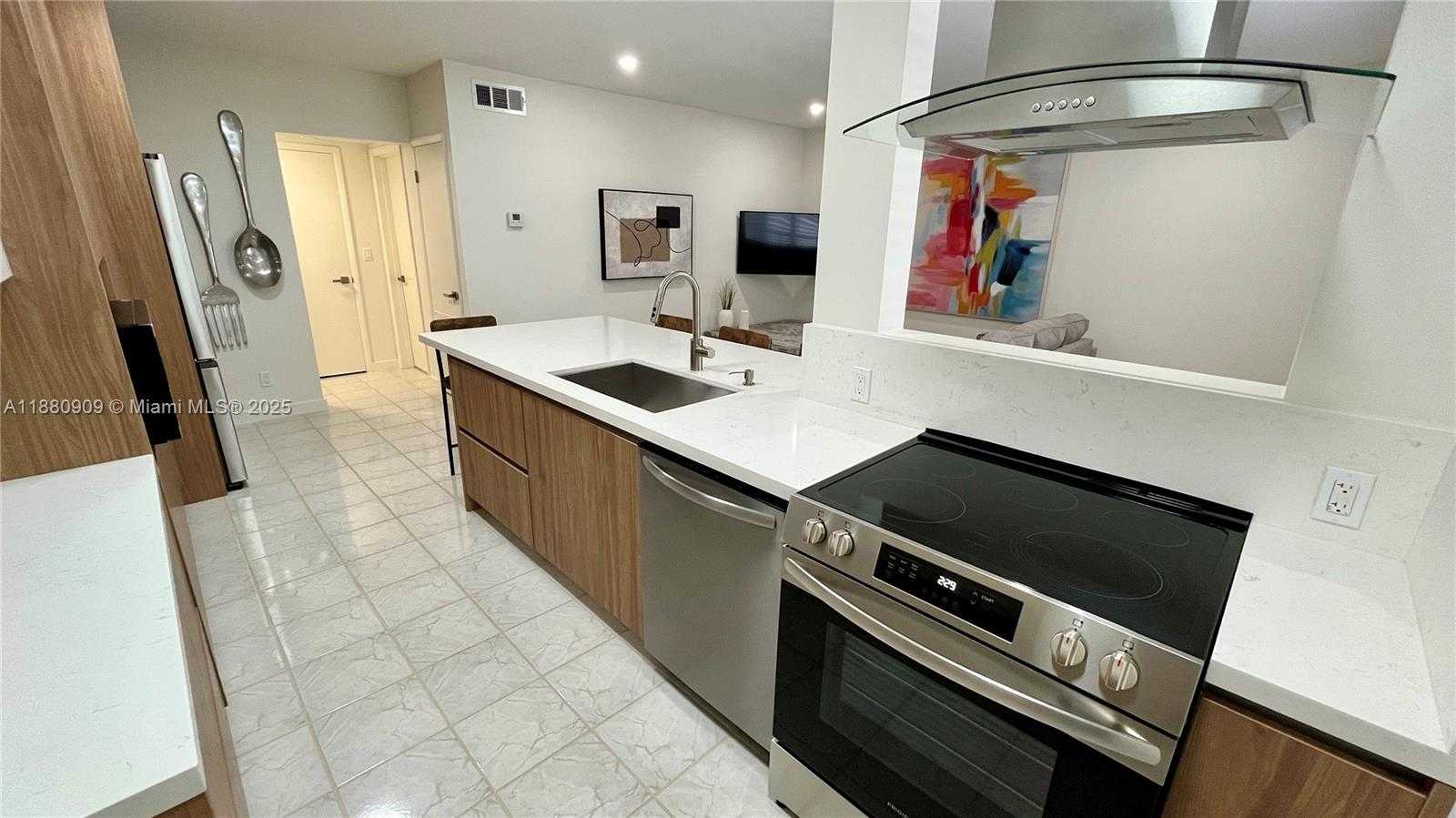 Small Image of 2200 SOUTH OCEAN DR #N307, Hollywood Number 8