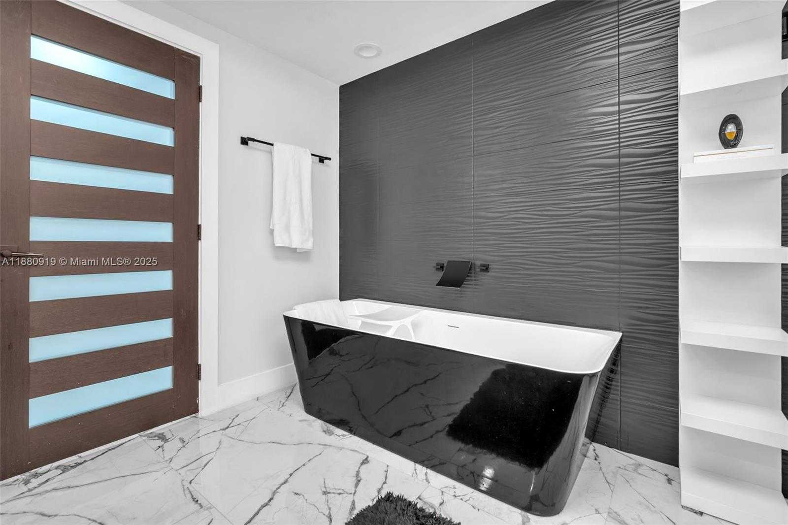 Small Image of 333 LAS OLAS WAY #1207, Fort Lauderdale Number 24