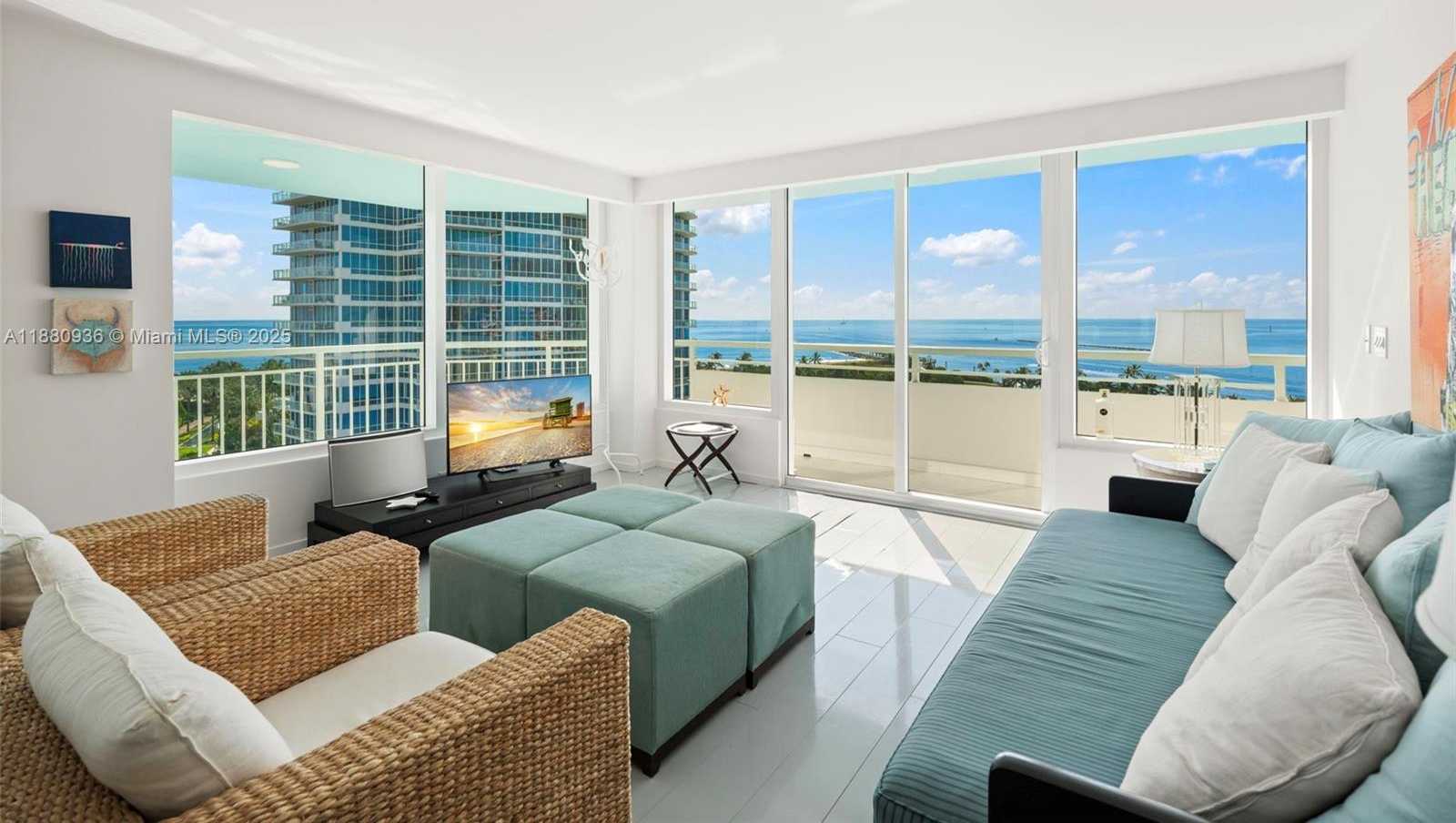 Small Image of 400 SOUTH POINTE DR #1104, Miami Beach Number 2