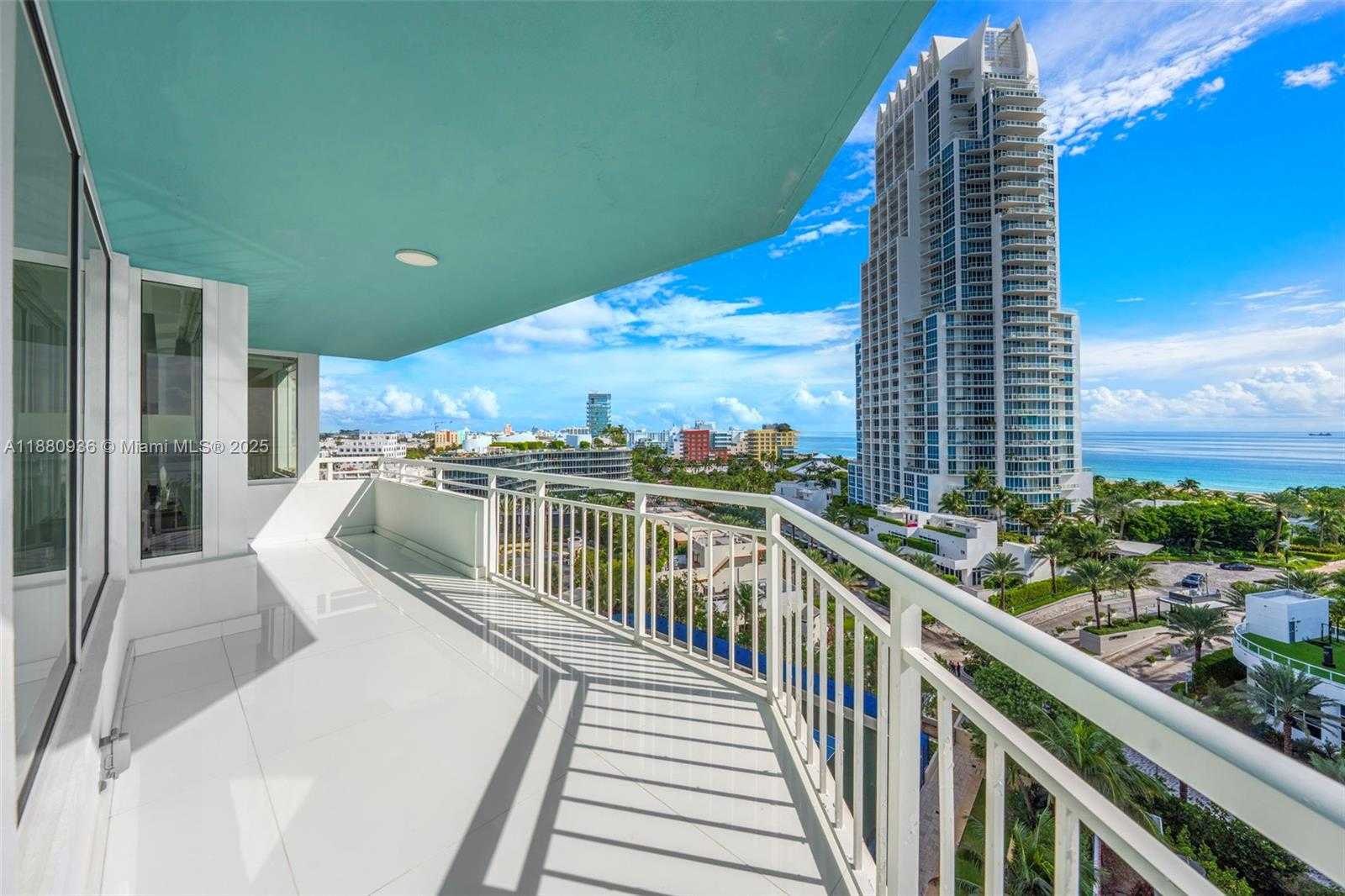 Small Image of 400 SOUTH POINTE DR #1104, Miami Beach Number 21