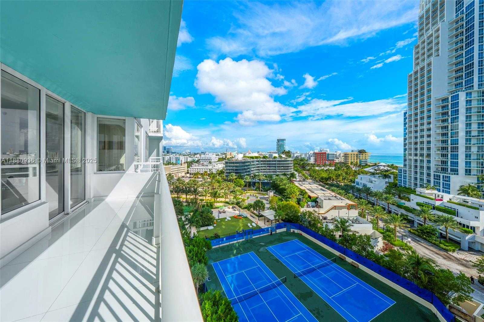 Small Image of 400 SOUTH POINTE DR #1104, Miami Beach Number 26