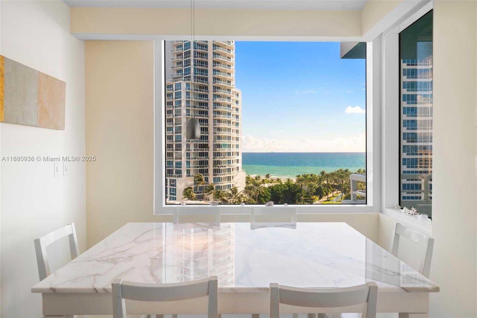 Small Image of 400 SOUTH POINTE DR #1104, Miami Beach Number 49