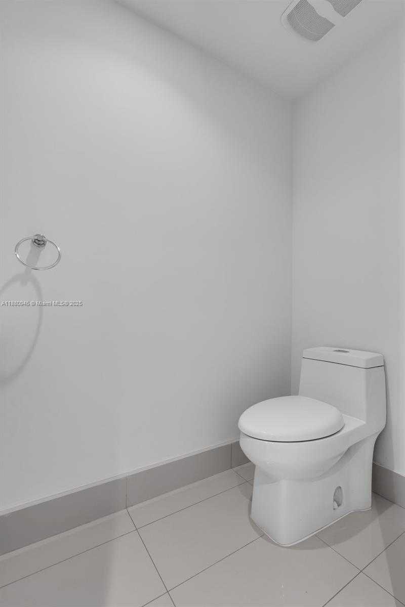Small Image of 1300 SOUTH MIAMI AVE #3808, Miami Number 17