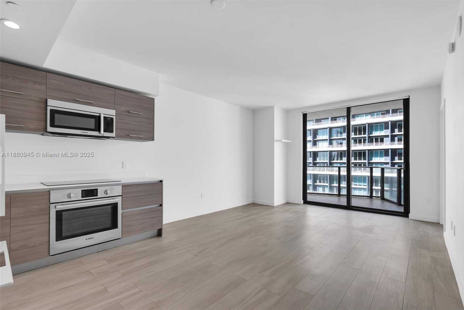Small Image of 1300 SOUTH MIAMI AVE #3808, Miami Number 7