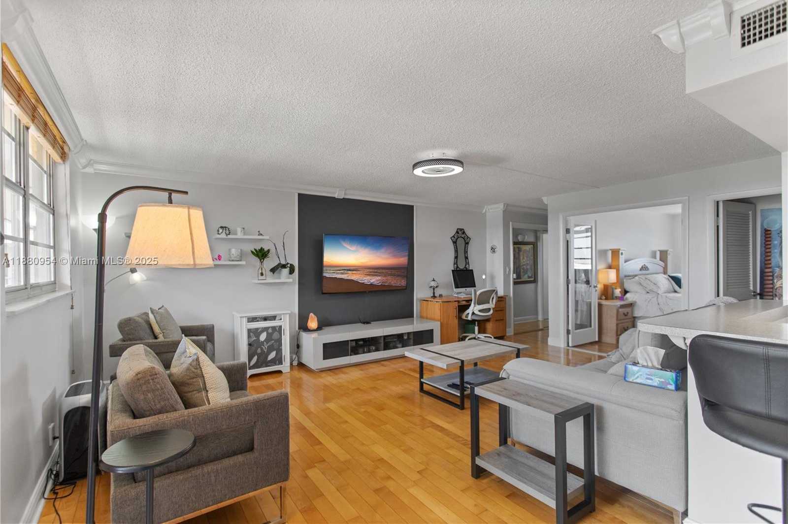 Small Image of 1811 JEFFERSON ST #805, Hollywood Number 13
