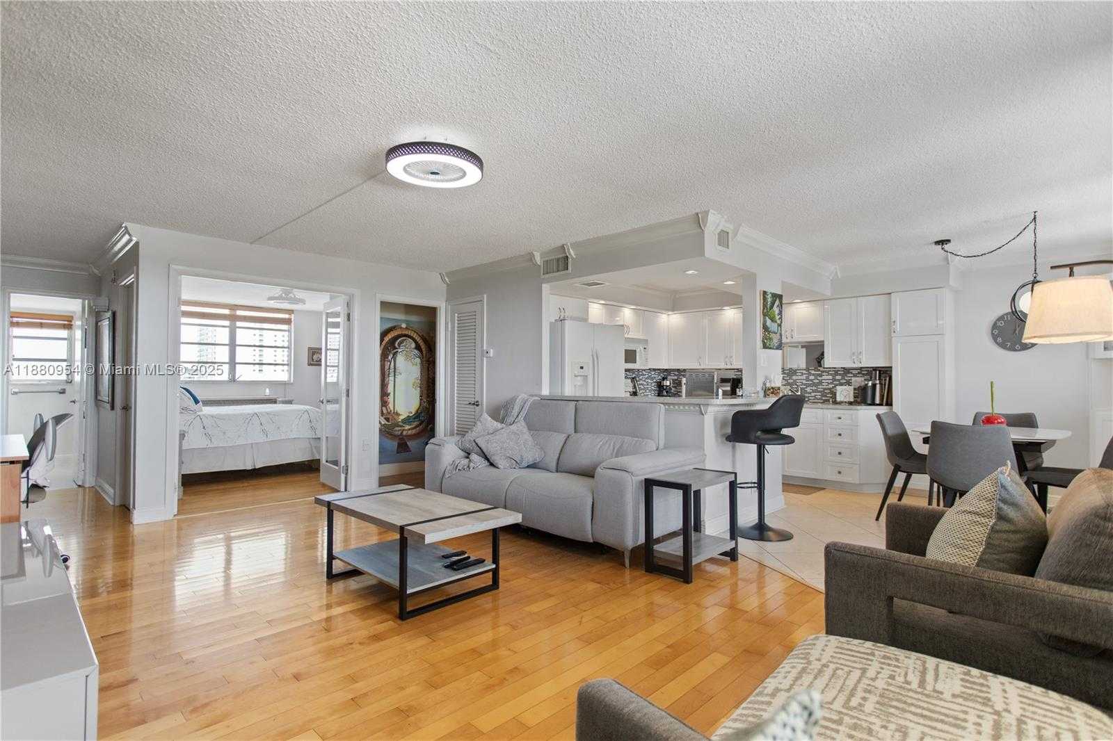 Small Image of 1811 JEFFERSON ST #805, Hollywood Number 14