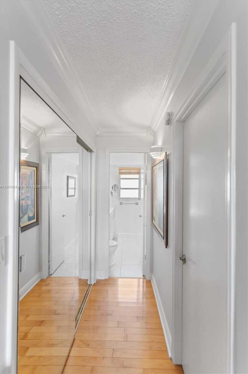 Small Image of 1811 JEFFERSON ST #805, Hollywood Number 24