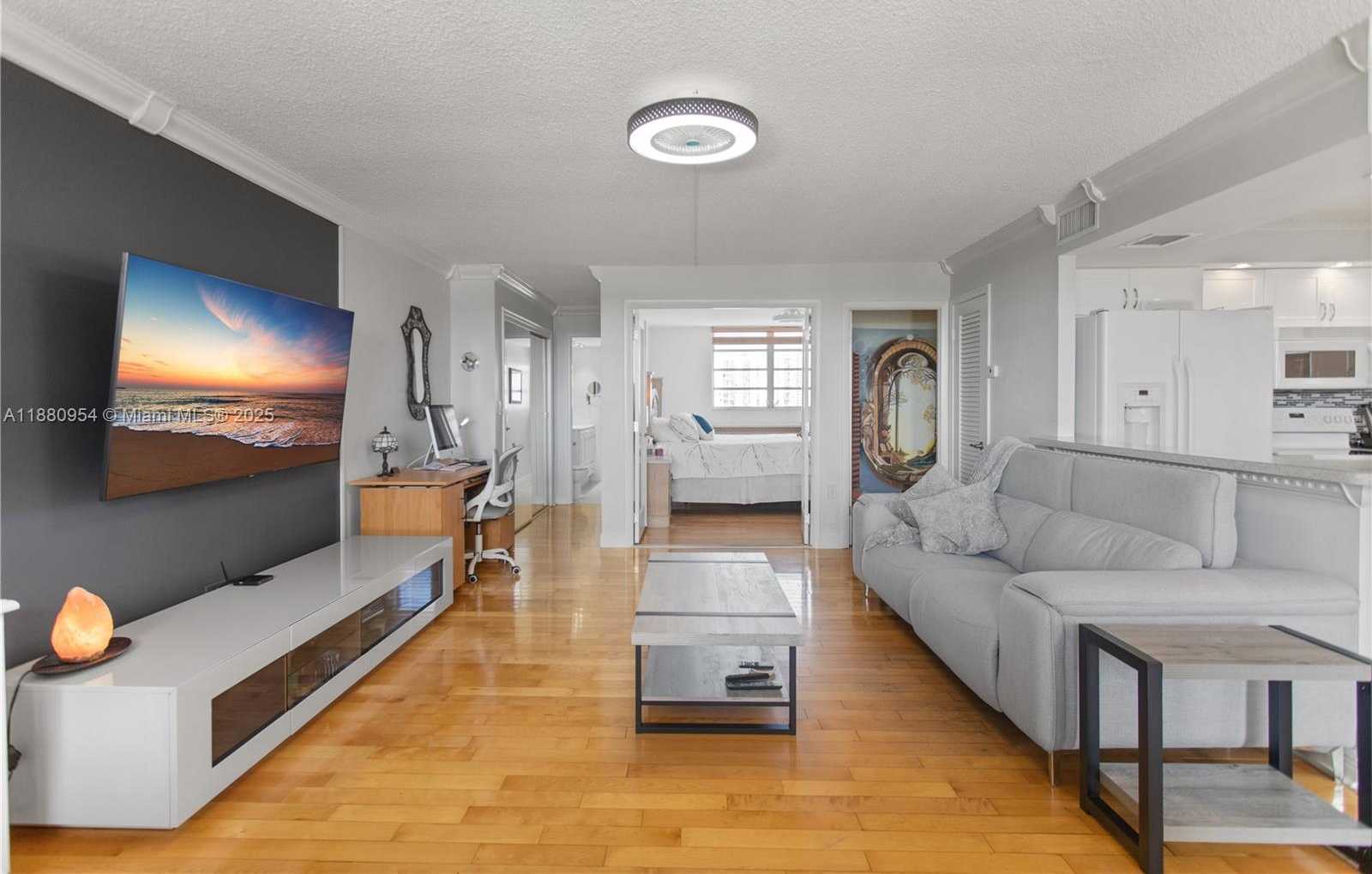 Small Image of 1811 JEFFERSON ST #805, Hollywood Number 26