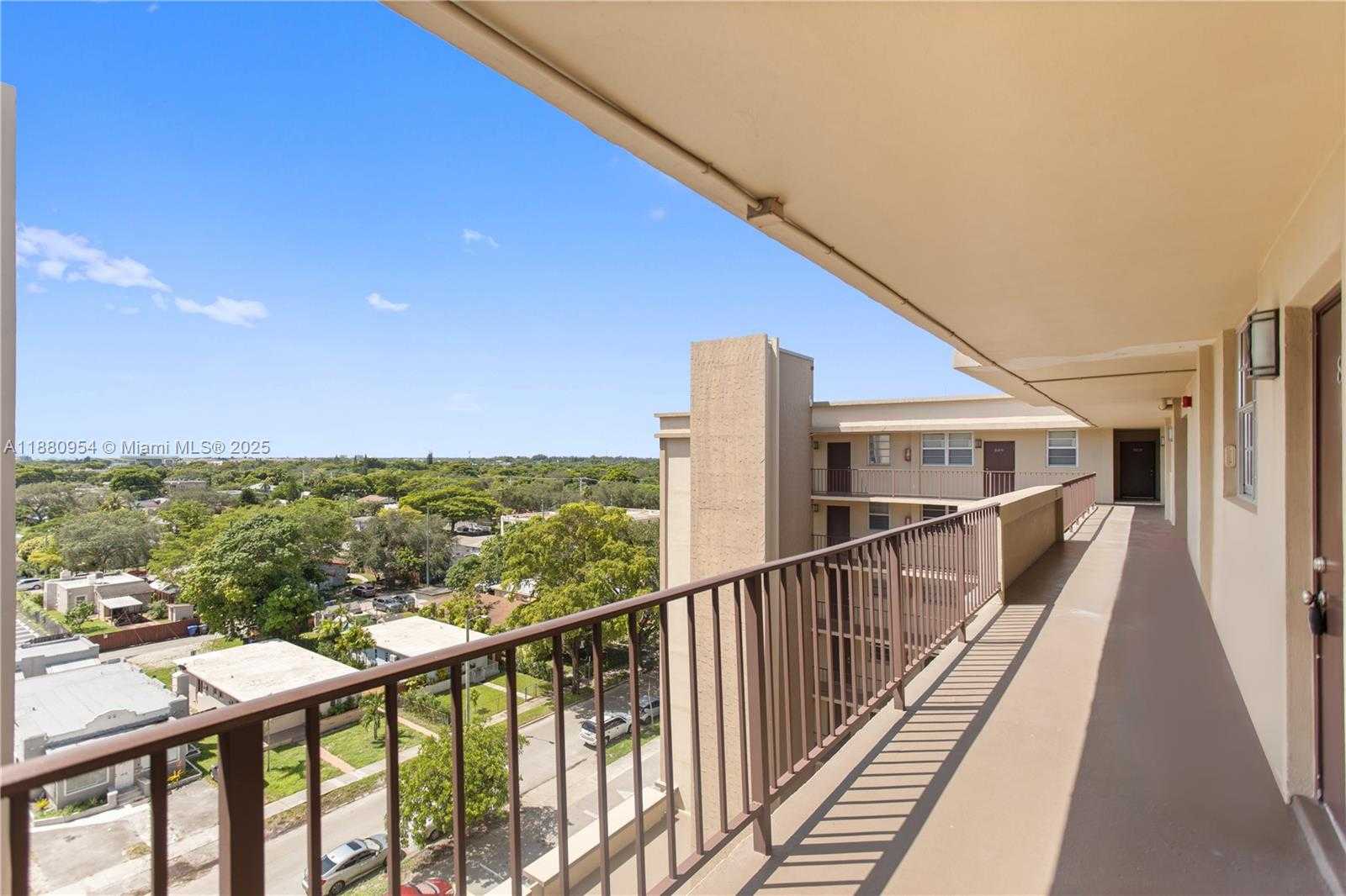 Small Image of 1811 JEFFERSON ST #805, Hollywood Number 34