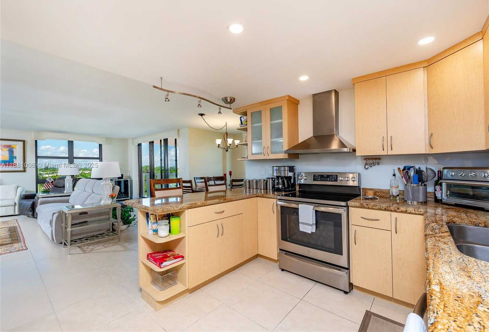 Small Image of 1121 CRANDON BLVD #E501, Key Biscayne Number 13