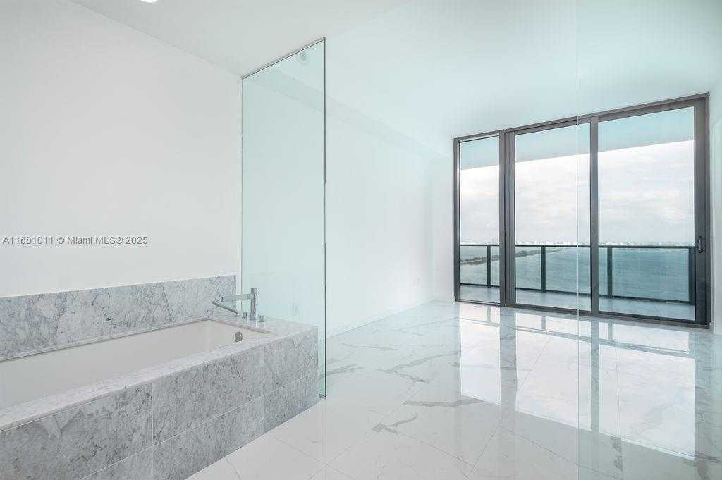 Small Image of 480 NORTH EAST 31 ST #3101, Miami Number 12