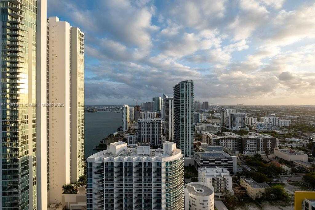 Small Image of 480 NORTH EAST 31 ST #3101, Miami Number 27