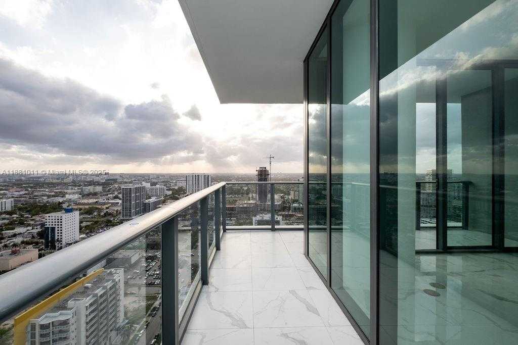 Small Image of 480 NORTH EAST 31 ST #3101, Miami Number 9