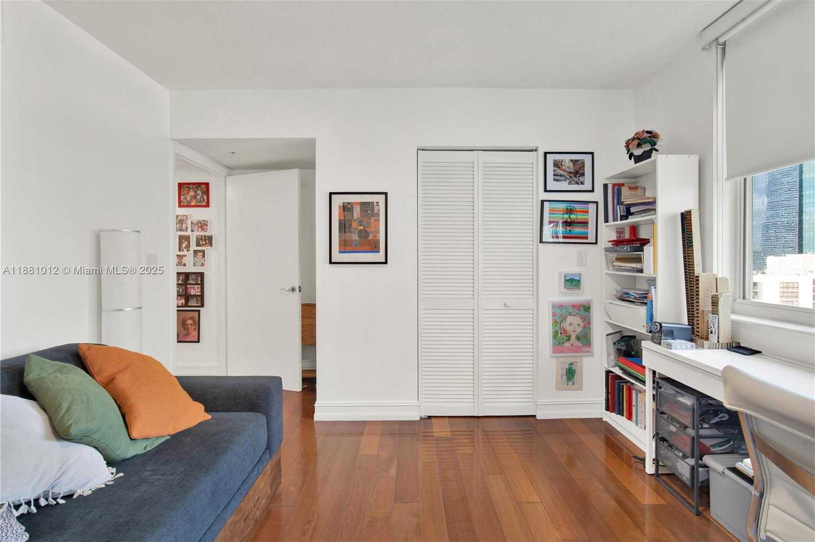 Small Image of 31 SOUTH EAST 5TH ST #2910, Miami Number 16