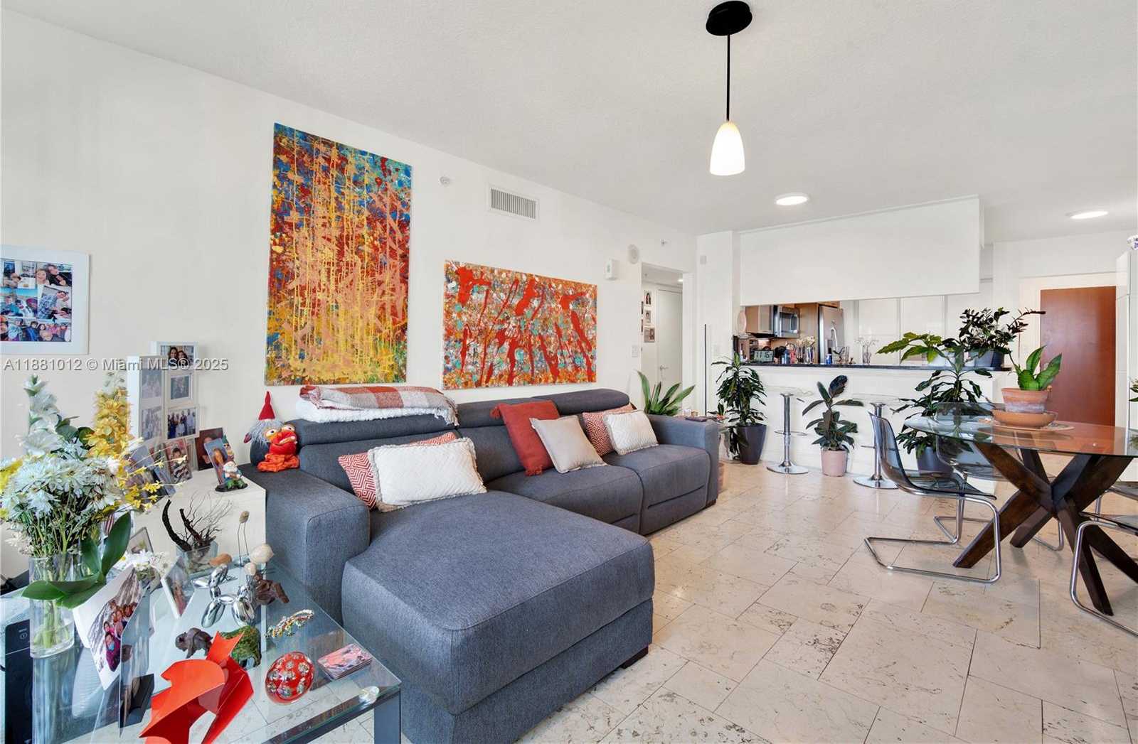 Small Image of 31 SOUTH EAST 5TH ST #2910, Miami Number 9