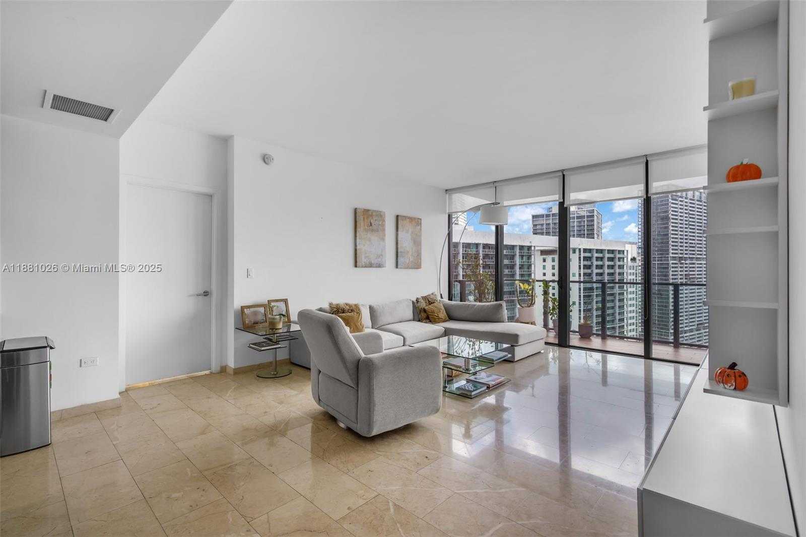 Small Image of 68 6TH ST #3403, Miami Number 10