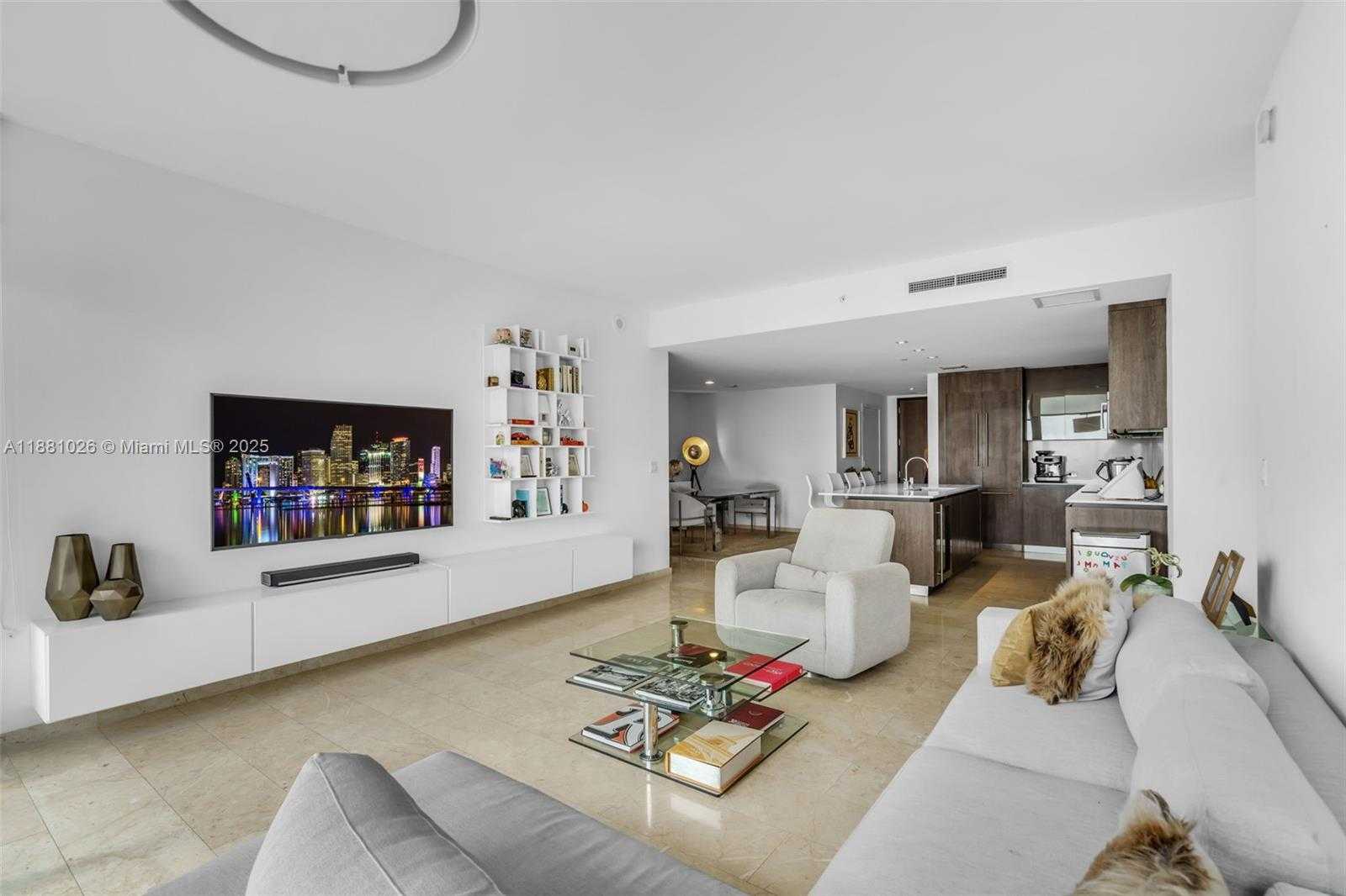 Small Image of 68 6TH ST #3403, Miami Number 12