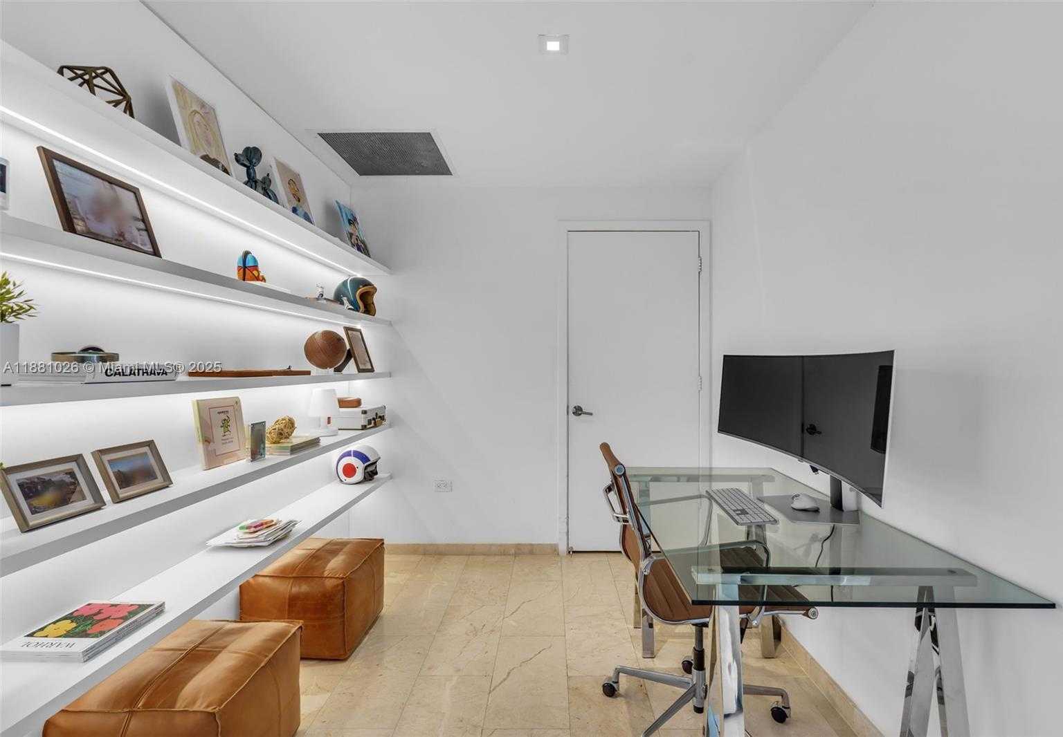 Small Image of 68 6TH ST #3403, Miami Number 16