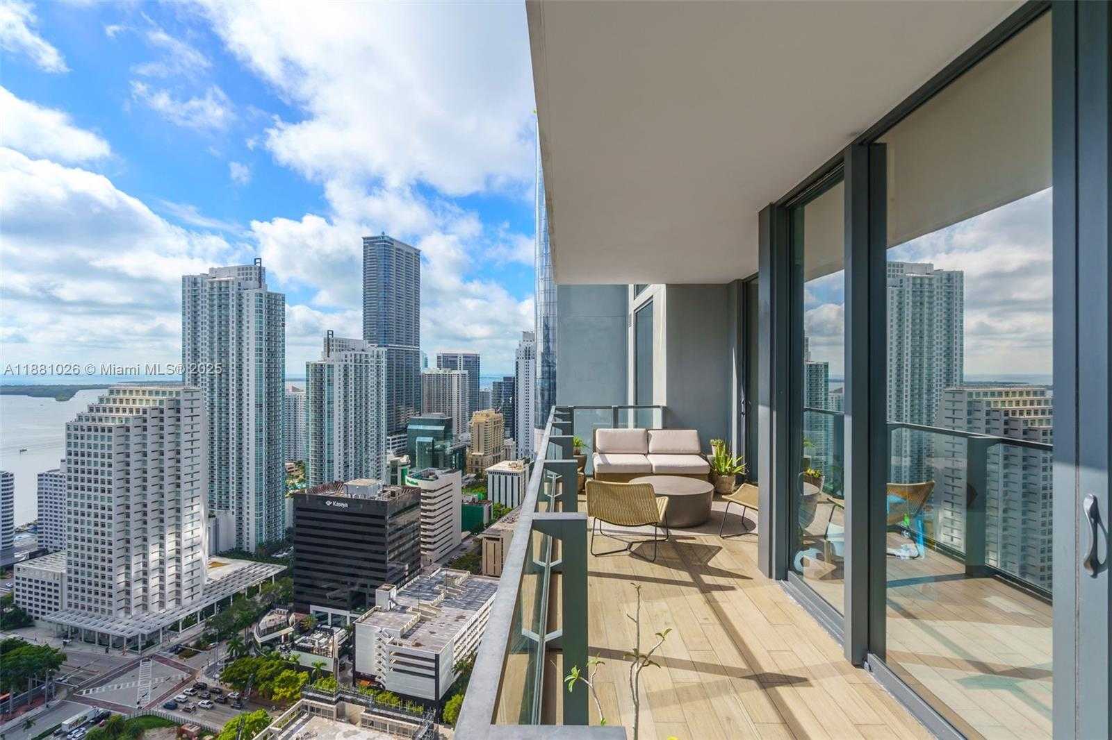Small Image of 68 6TH ST #3403, Miami Number 2